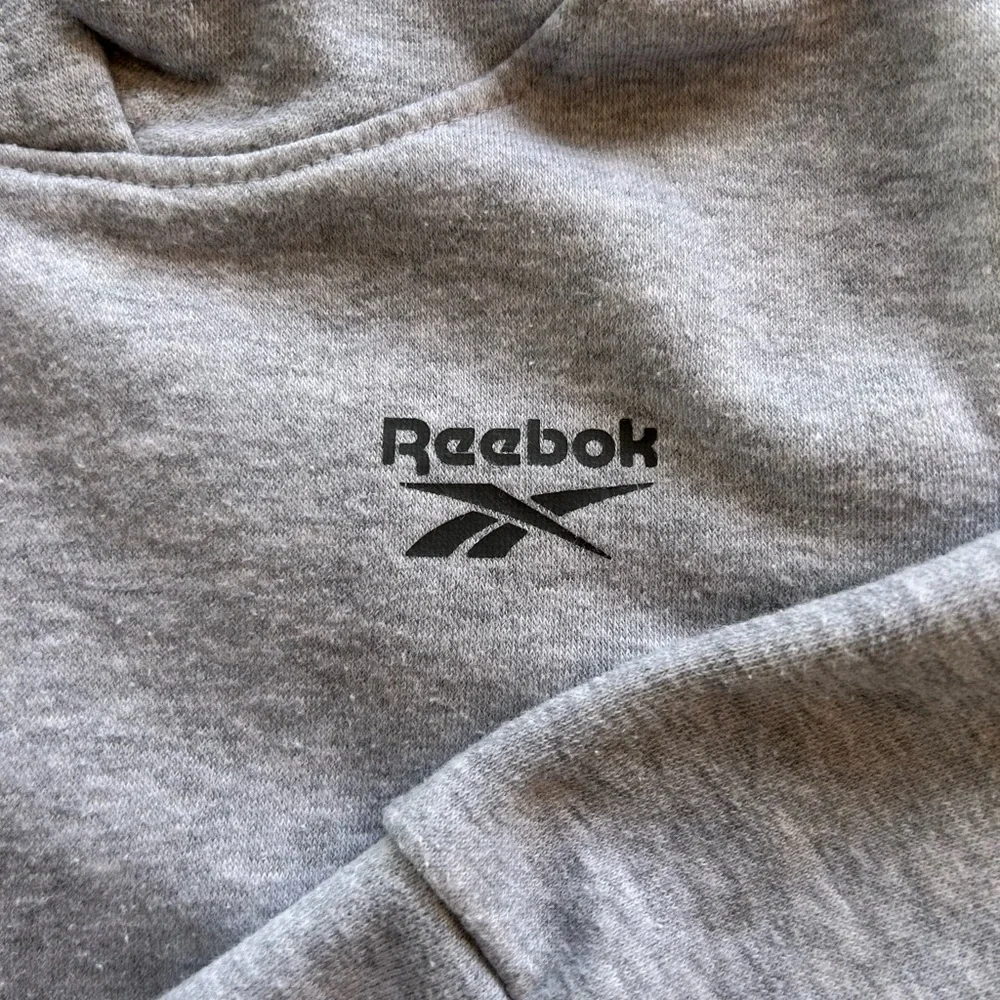 🟣 Kids Reebok Sweatshirt - Picture 3 of 4